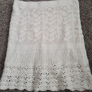 White knit skirt